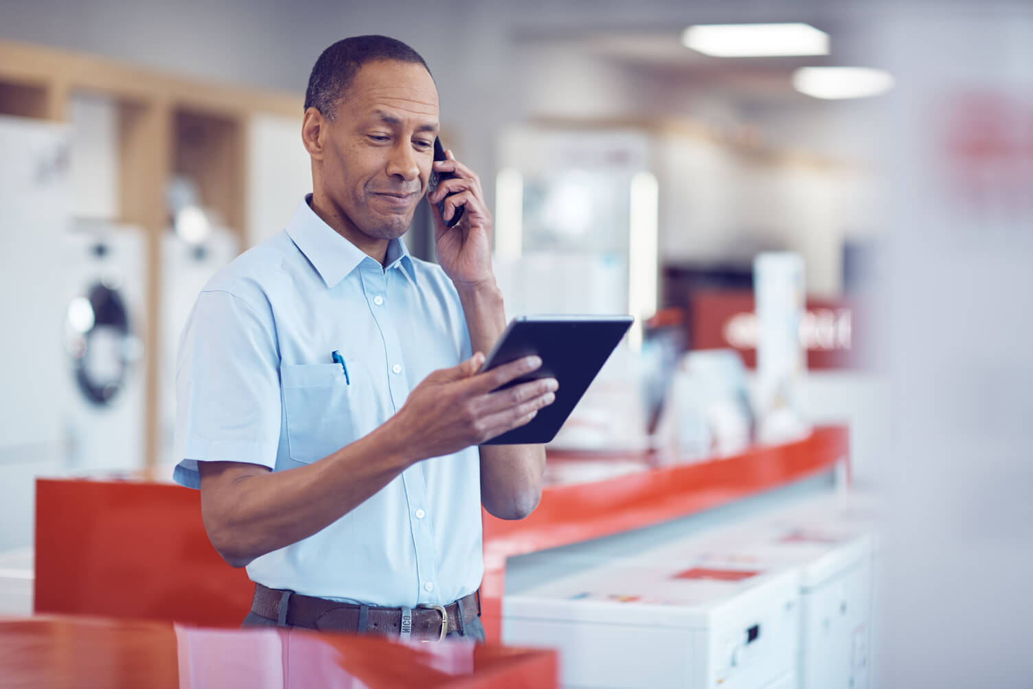 consumer connecting with employment payroll himself.